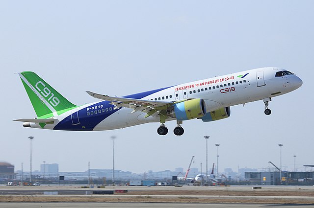 Air China signs deal for 100 COMAC C919 aircraft 